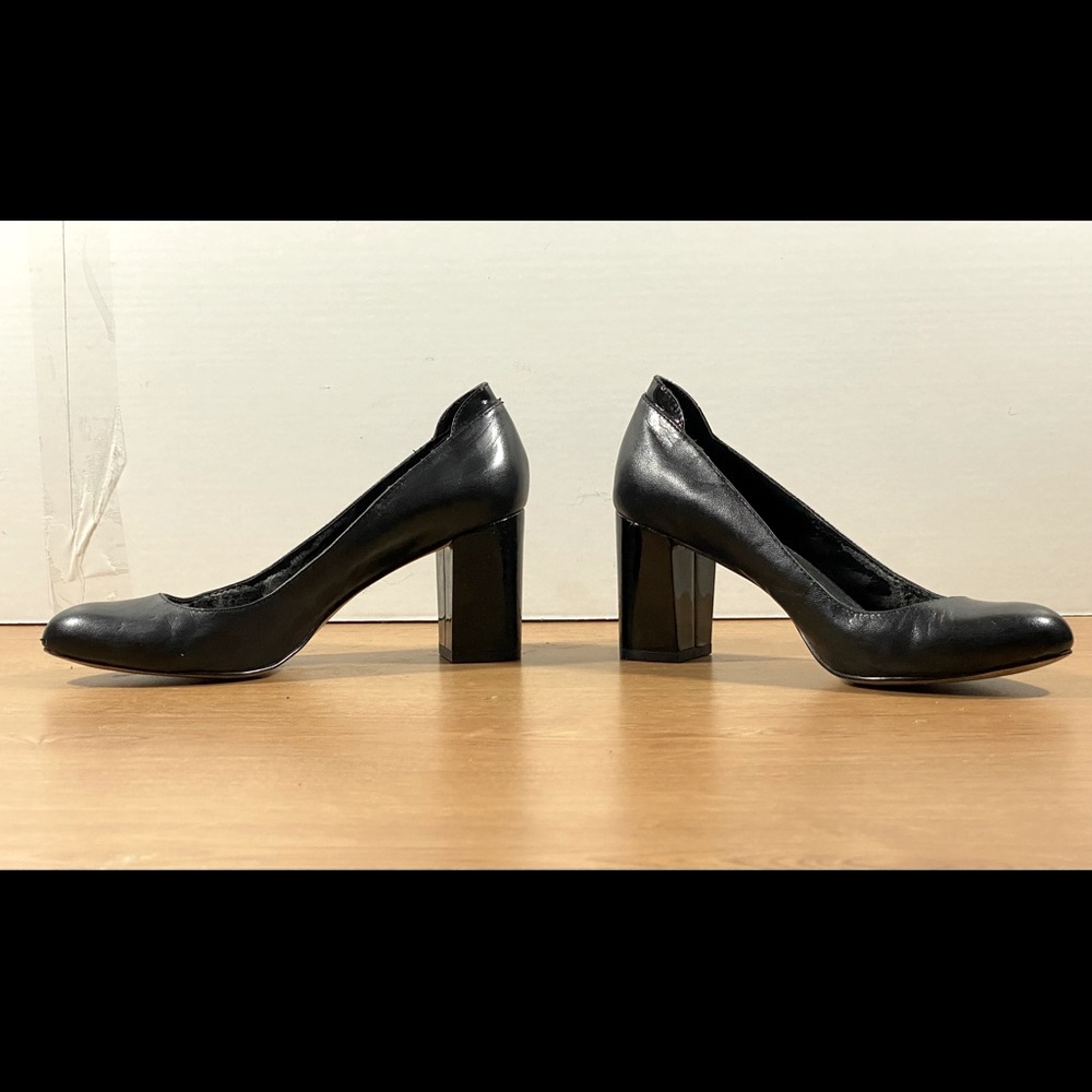 Calvin Klein Pump